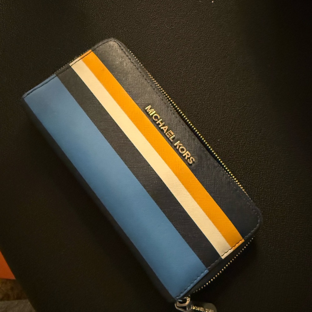 Michael Kors Multicolor Wallet